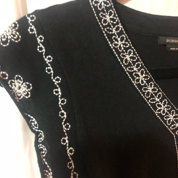 BCBG Maxazria - Picture 3 of 4